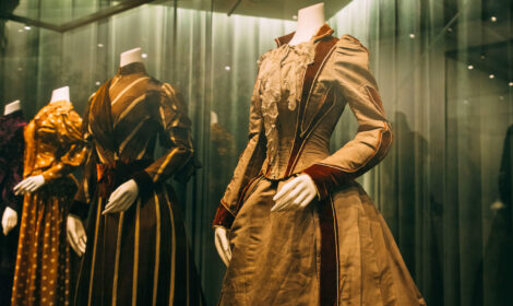 Corsi di sartoria su abiti storici e costumi per lo spettacolo a Firenze